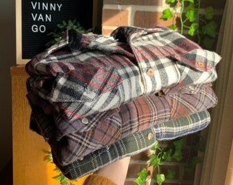 MYSTERY VINTAGE FLANNEL 90's Boho Style | Oversized Grunge| Retro | Button Up |  Cozy Winter Layering Button Down | Plaid and Solid