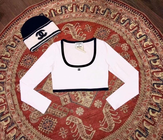 CHANEL VINTAGE long sleeve crop top