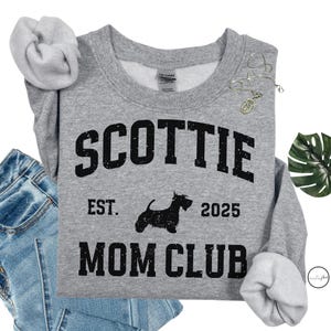 Retro Scottie Mom Club Gildan 18000 Dog Mom Sweatshirt, Scotty Dog Owner Crewneck, Scottish Terrier Dog Lover Sweater, Gift For Dog Mom