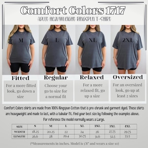 Pu&ograve; includere: Una t-shirt Comfort Colors 1717 in cotone ringspun pesante per adulti, mostrata in quattro taglie dalla M alla 2XL. L'immagine include una guida alle taglie con misure di larghezza e lunghezza in pollici, insieme a descrizioni per diverse vestibilit&agrave;.