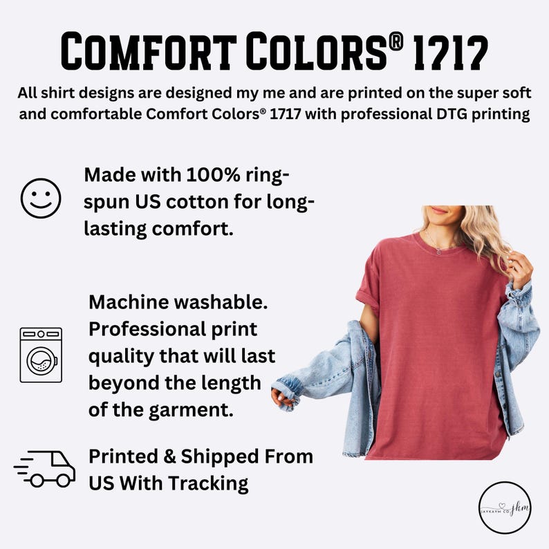 Op de afbeelding: Een rood T-shirt gemaakt van 100% ringgesponnen Amerikaanse katoen. Het shirt is machinewasbaar en heeft een professionele printkwaliteit die langer meegaat dan de lengte van het kledingstuk. Het shirt wordt gedrukt en verzonden vanuit de VS met track & trace. COMFORT COLORS&reg; 1212