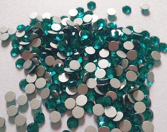 Strass in vetro flatback verde foresta