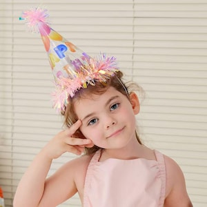 Birthday Party Hats 12PCS &#39;Happy Birthday Font&#39;