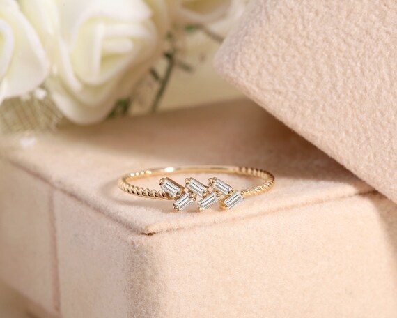 V shank best sale ring
