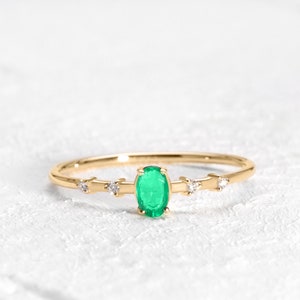 emerald ring gold mothers ring