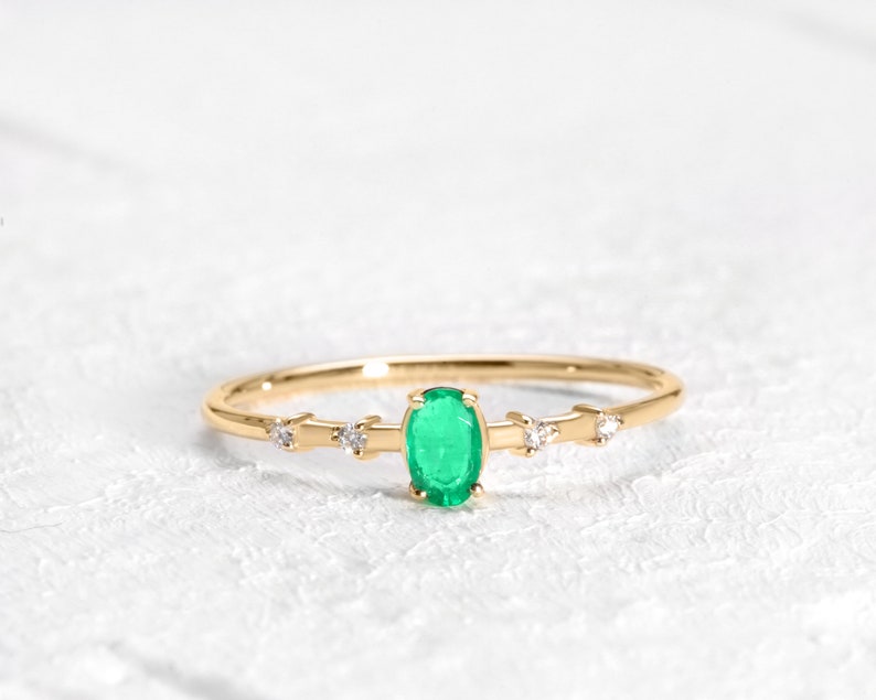 emerald ring gold mothers ring