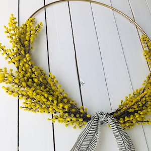 Spring Golden minimalist hoop