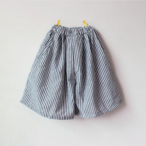 Mädchen Kleinkind Kind Kinder Leicht & Flowy Sommer Streifen Culotte 3/4 Hosen Shorts - 100% Baumwolle Seersucker Bademode, Urlaub