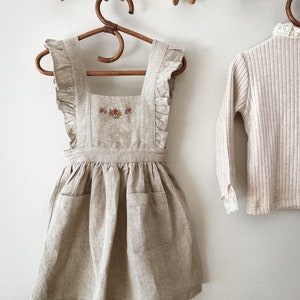 Vestito a grembiule con ricamo floreale in lino al 100%, per bambine, servizio fotografico, ispirato al vintage, regalo di compleanno