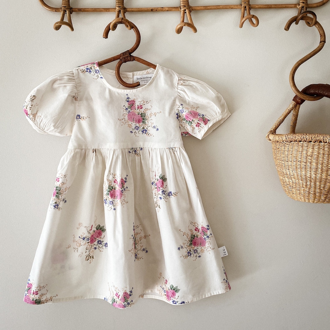 old navy floral dress (XL) – Sunbeam Vintage Color:Cadet Blue how to sell wedding dress online Complete Guide to Colombian