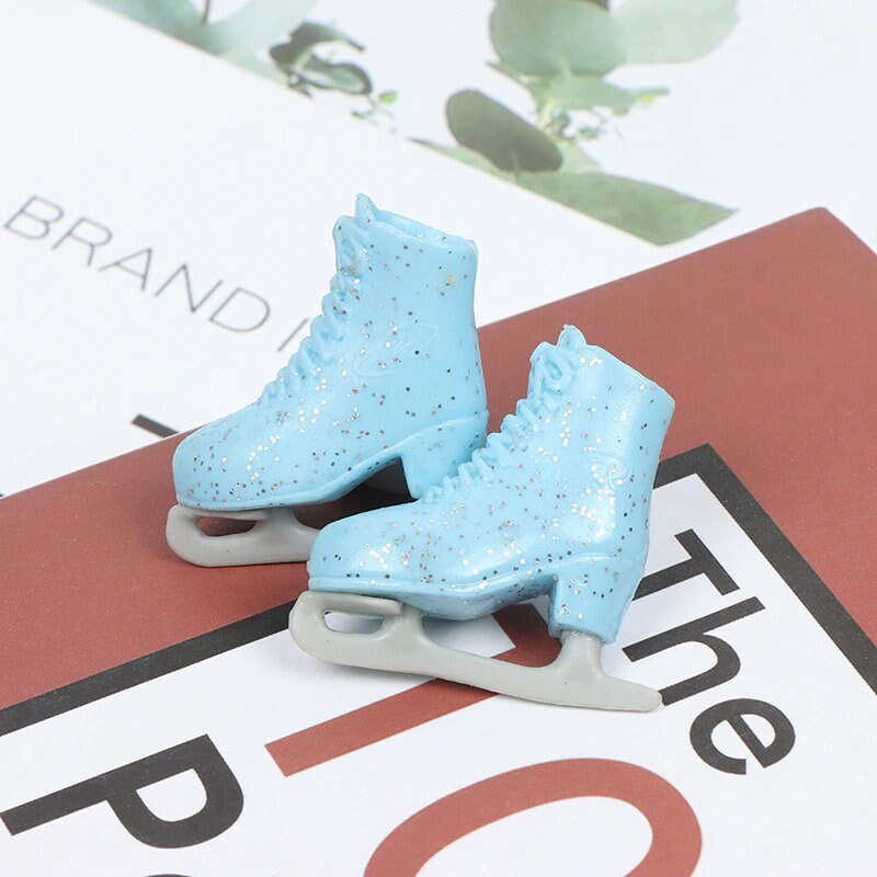 Barbie deals roller shoes
