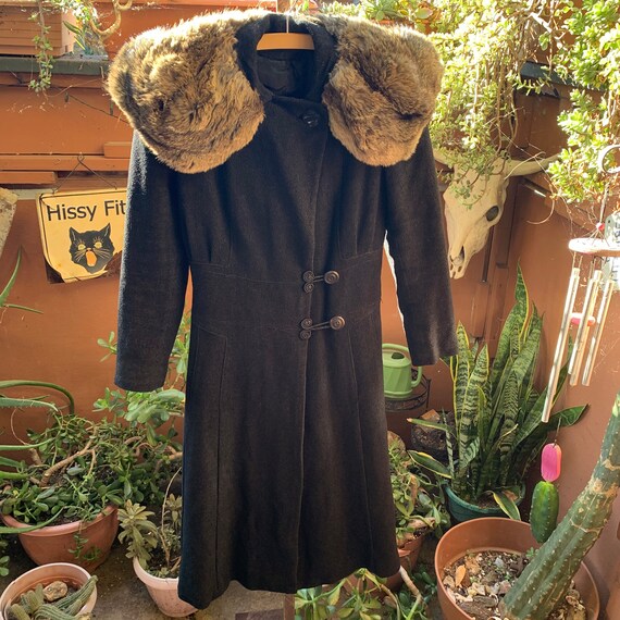 Gorgeous Vintage 1940s Vintage Black Wool Coat wi… - image 9