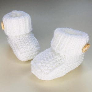 Baby Booties Knitting Pattern PDF Seed  Stitch Newborn-3 Months & 3-6 Months Beginner Knitting Pattern Easy to Follow Pattern Download Gift