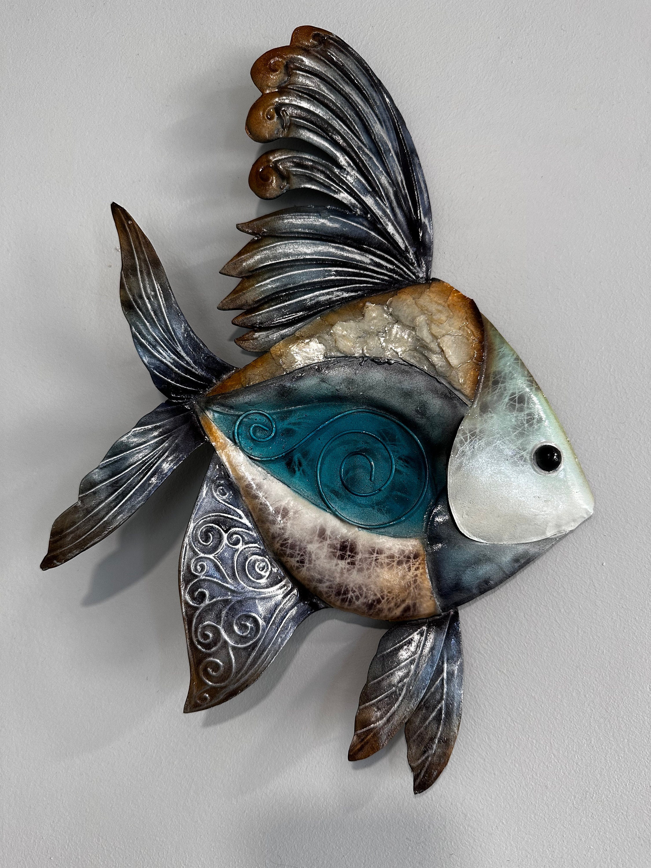 Tropical Metal Wall Art Uniquely Made With Capiz Shells Patio Beach Decor Ocean Themed Bathroom Coastal Ocean Wall Art Tropical Home Decor