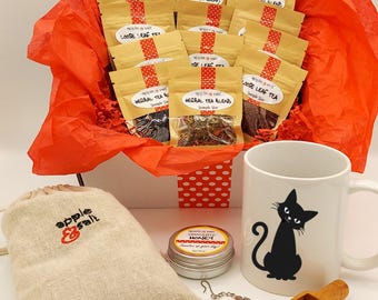 Custom Mug Cat Lover Tea Gift Set: Personalized Mug, Loose Leaf Tea Sampler, Assorted Unique Tea Flavors
