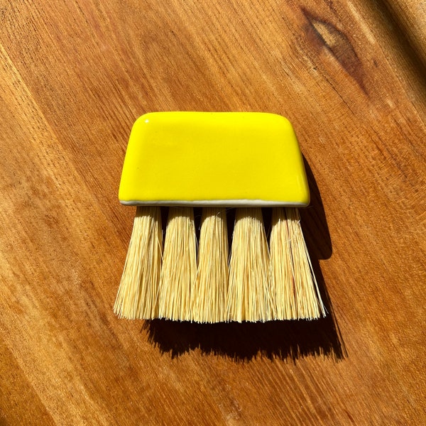 Small Yellow Brush