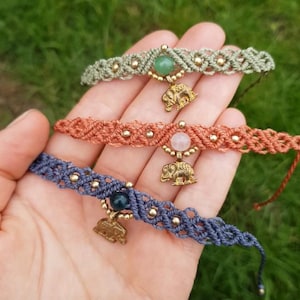 Pulsera de macramé con piedras preciosas • Joyería bohemia de piedra natural • Regalo personalizado • Pulsera de la amistad • Piedra lunar, cuarzo rosa, aventurina