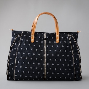 Torebka z falbanką z denimu ze skórzanym uchwytem, torebka typu tote z denimu, torebka typu crossbody z jeansu, codzienna torebka damska (czarna kropka)