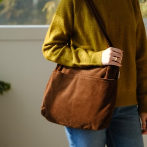 Sac fourre-tout en velours côtelé doux à double poche (marron foncé), sac à bandoulière pour femme, cadeau de rentrée, sac pour étudiant, fourre-tout pour livres de tous les jours