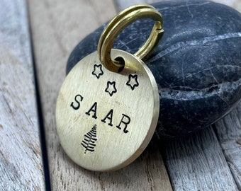 Etiqueta de nombre de mascota personalizada con diseño de estrella y bosque, etiqueta de collar de perro estampada a mano, etiqueta de identificación de mascota estampada a mano, etiqueta de identificación personalizada, encanto de collar de perro