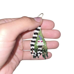 Beetlejuice SandWorm glasKralenoorbel