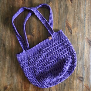 Sac au crochet, sac de marché français, sac à main au crochet fait main, sac à provisions réutilisable, tout porter de plage, cartable, sac à main violet, cadeaux pour elle
