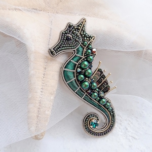 Emerald Seahorse brooch Embroidered brooch Sea jewelry Seahorse pin