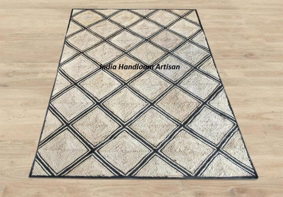 4x6,5x8,6x9,8x10,9x12 Ft. Indian Hand Braided Bohemian Black and White