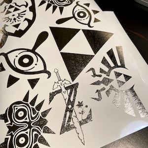 Legend of Zelda - METALLIC Textured Glossy Gold Permanent Vinyl Decal image 2
