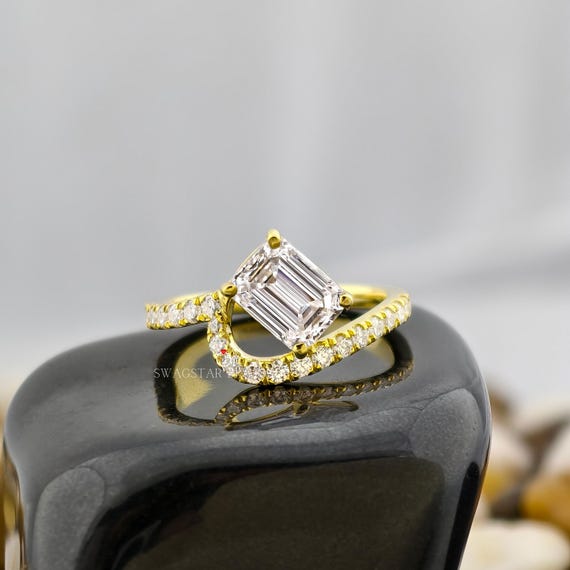 Unique Emerald Cut Ring / Lab Grown Diamond / Engagement Ring / Solitaire Diamond Ring / Wave Shank / Lab diamond Ring / Anniversary Gift