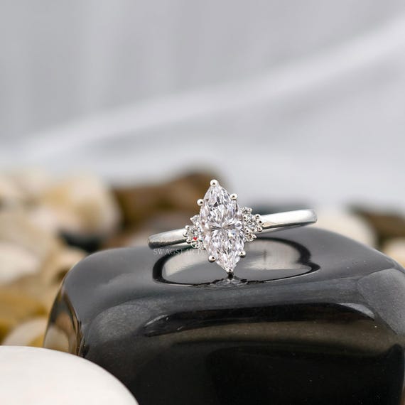 1.5CT Marquise Cut Cluster Engagement Ring Lab Grown Diamond, Solitaire Diamond Ring, Solid 18K Gold Ring, side Round Ring, Minimalist Ring
