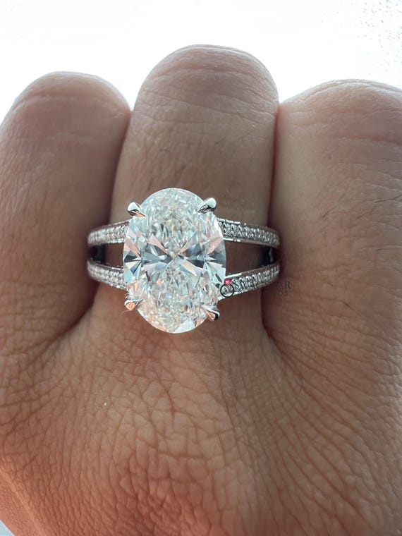 5 Carat Oval Cut Lab Grown Diamond Engagement Ring | Oval Cut Lab Diamond Ring | 18Kt White Gold Split Shank Ring | IGI Certified Diamond