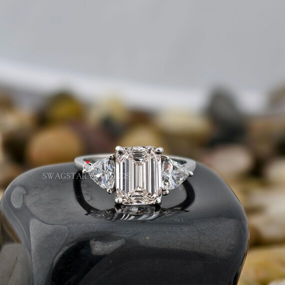 2ct Emerald Cut Ring Lab Grown Diamond Ring Engagement Ring With triangle lab diamond Gift for Her Wedding Diamond Ring, Jewlery for Women
