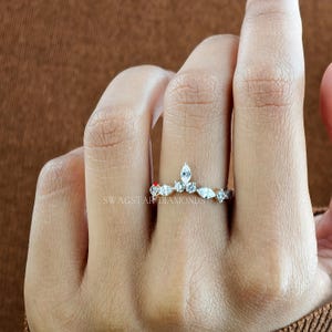 Marquise & Round Cut Engagement Ring Lab Grown Diamond, 1.05 CT Diamond Ring, Chevron Shank Ring, 14K Rose Gold Ring, Stackable Band Ring
