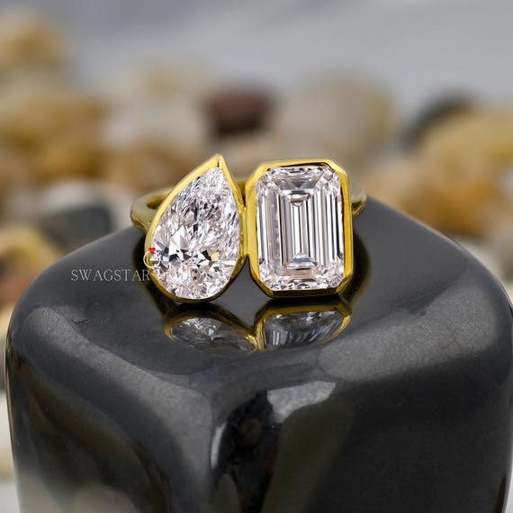 3+3Ct Emerald Pear Toi Et Moi Ring Lab Diamond Bezel Set Toi Et Moi Ring Engagement Ring Statement Ring Wedding Ring Anniversary Ring Gift