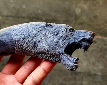 Hand-Carved Bear Head Horn Grip – Tribal Animal Carving for Custom Blades