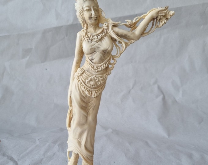 moose antler carving ladies