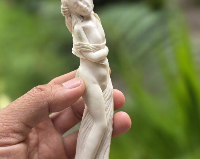 Carved Female Figure Knife Handle – Artisan antler Carving