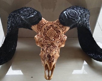 Carved Ram Skull Decor: Floral Horn Carving