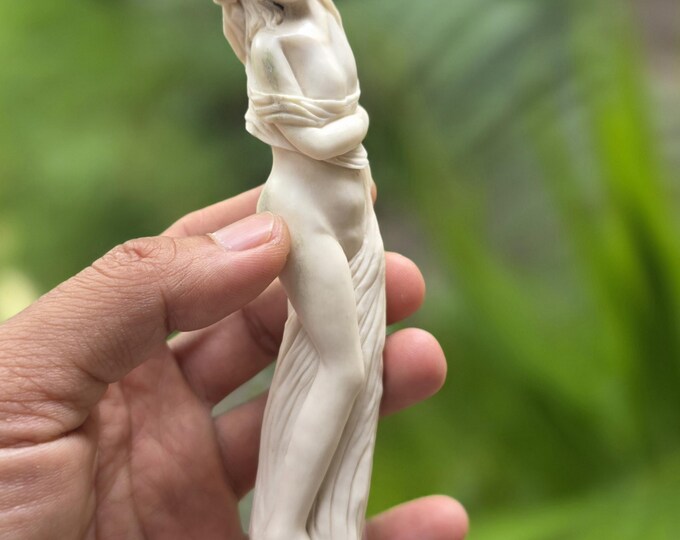 Carved Female Figure Knife Handle – Artisan antler Carving