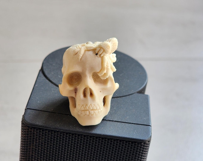 antler carving skull spider for gift niecklase