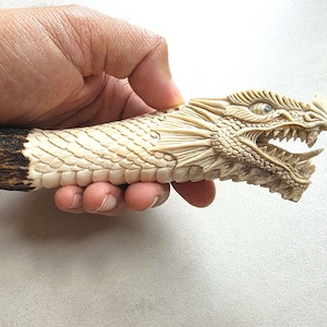 Handgesneden drakengewei Meshandvat Custom Fantasy Grip