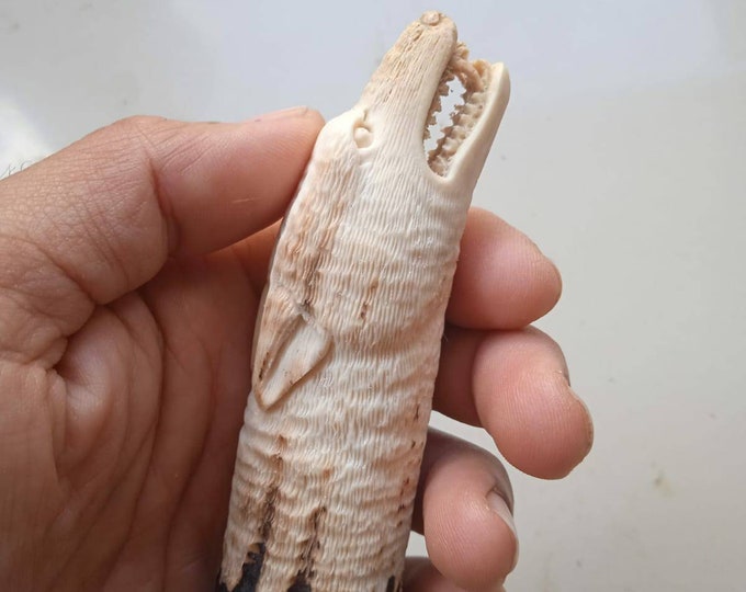 Deer antler carving knife handle wolf