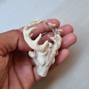 Antler carving niecklase deer head