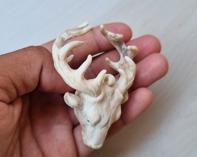 Antler carving niecklase deer head