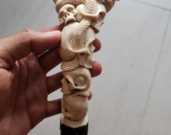 Deer antler carving knife handle hand hold skull