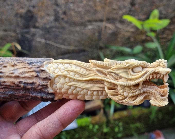 Handle antler carving Dragon