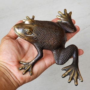 Brass Frog for sculpthure in top table