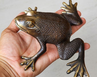 Brass Frog for sculpthure in top table