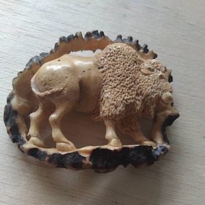 Geweih Schnitzerei Bison für Anhänger